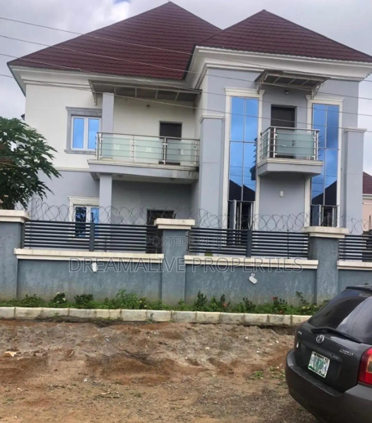 4bdrm Duplex in An Estate, Ushafa for sale in Ushafa