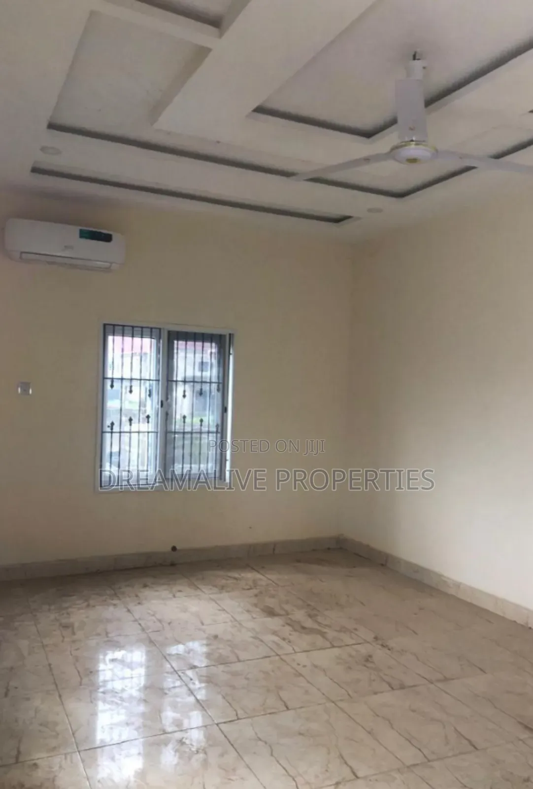 4bdrm Duplex in An Estate, Ushafa for sale in Ushafa