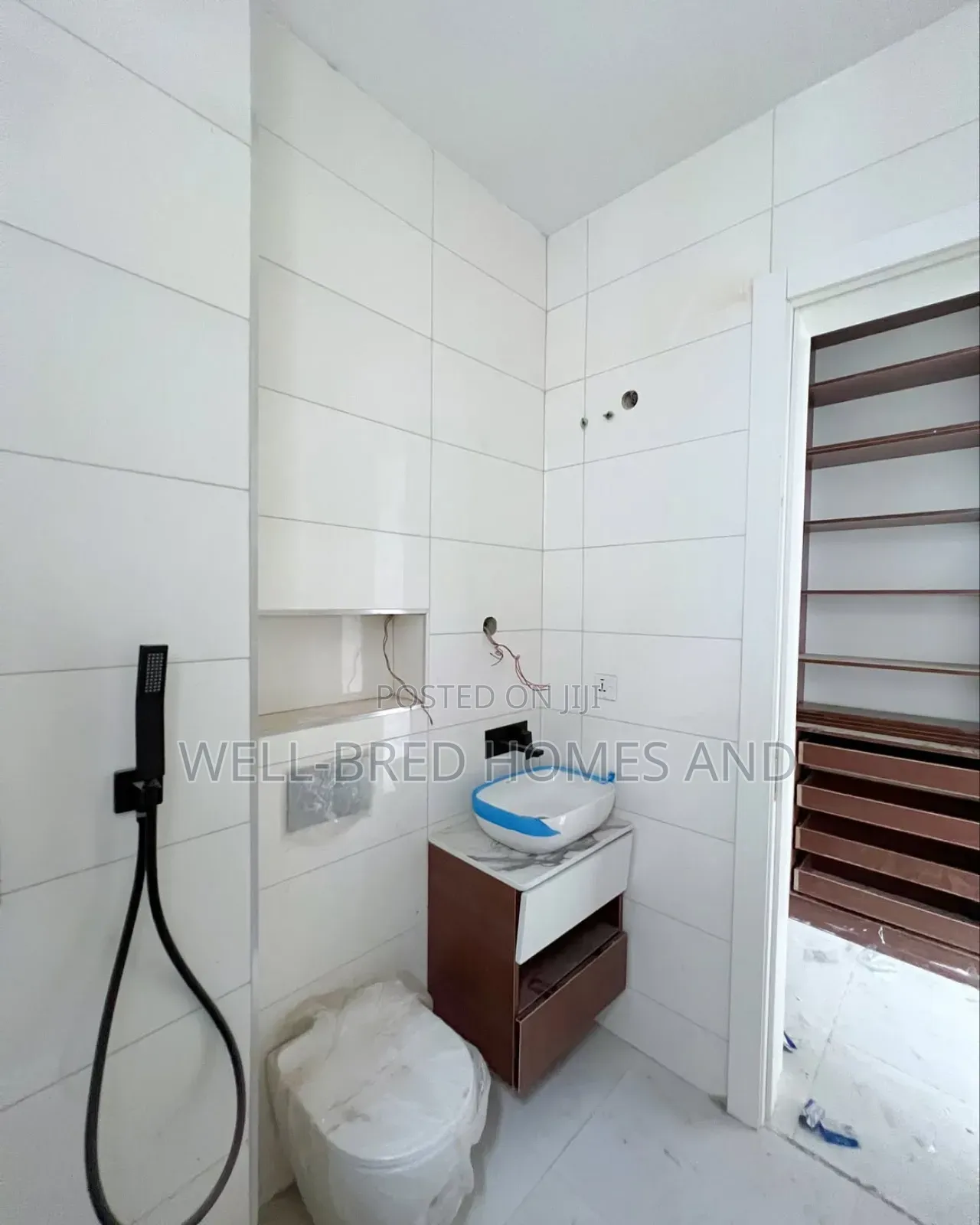 2bdrm Apartment In Ologolo Lekki Lagos For Sale in Ologolo