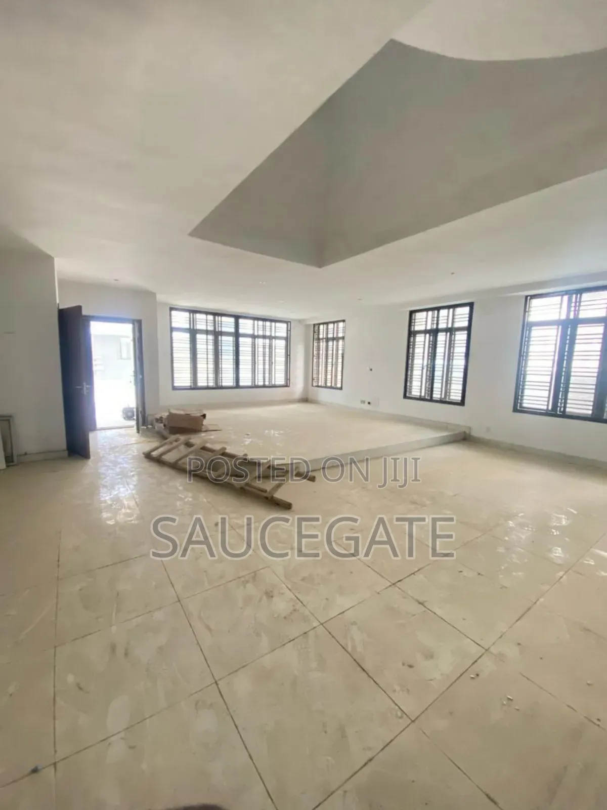 5bdrm Duplex in Lekki Phase 1 for rent in Lekki