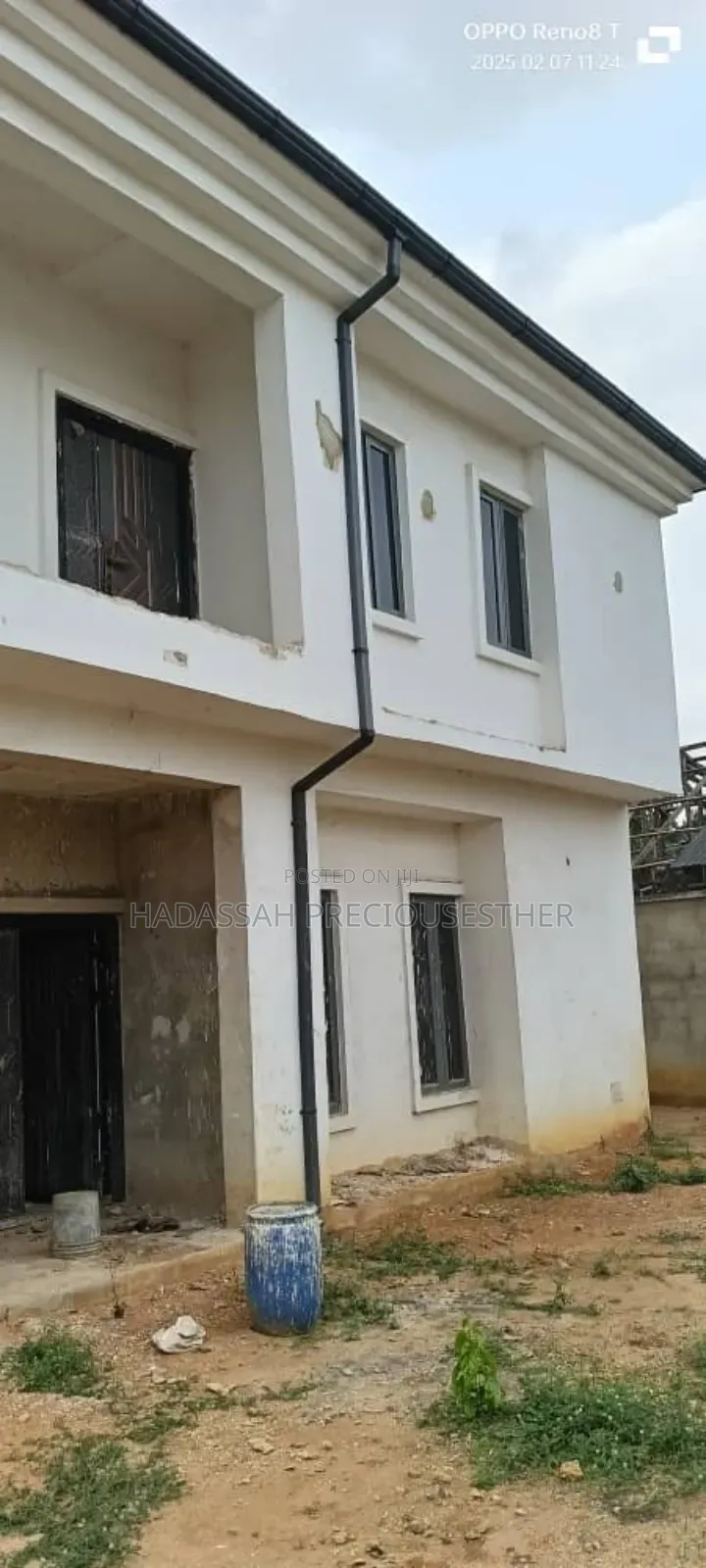 6bdrm Duplex in Nelson Mandela, Uyo, for sale in Uyo