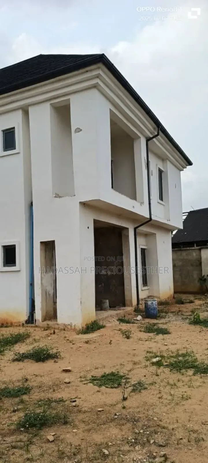 6bdrm Duplex in Nelson Mandela, Uyo, for sale in Uyo