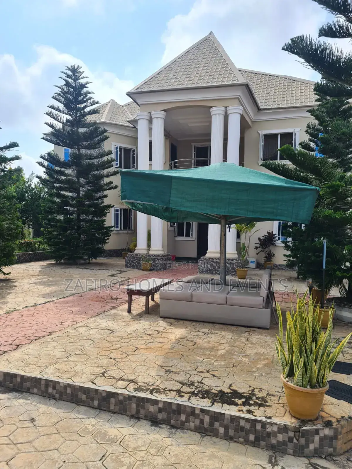 5bdrm Duplex in Adetokun Street Aft for sale in Ibadan