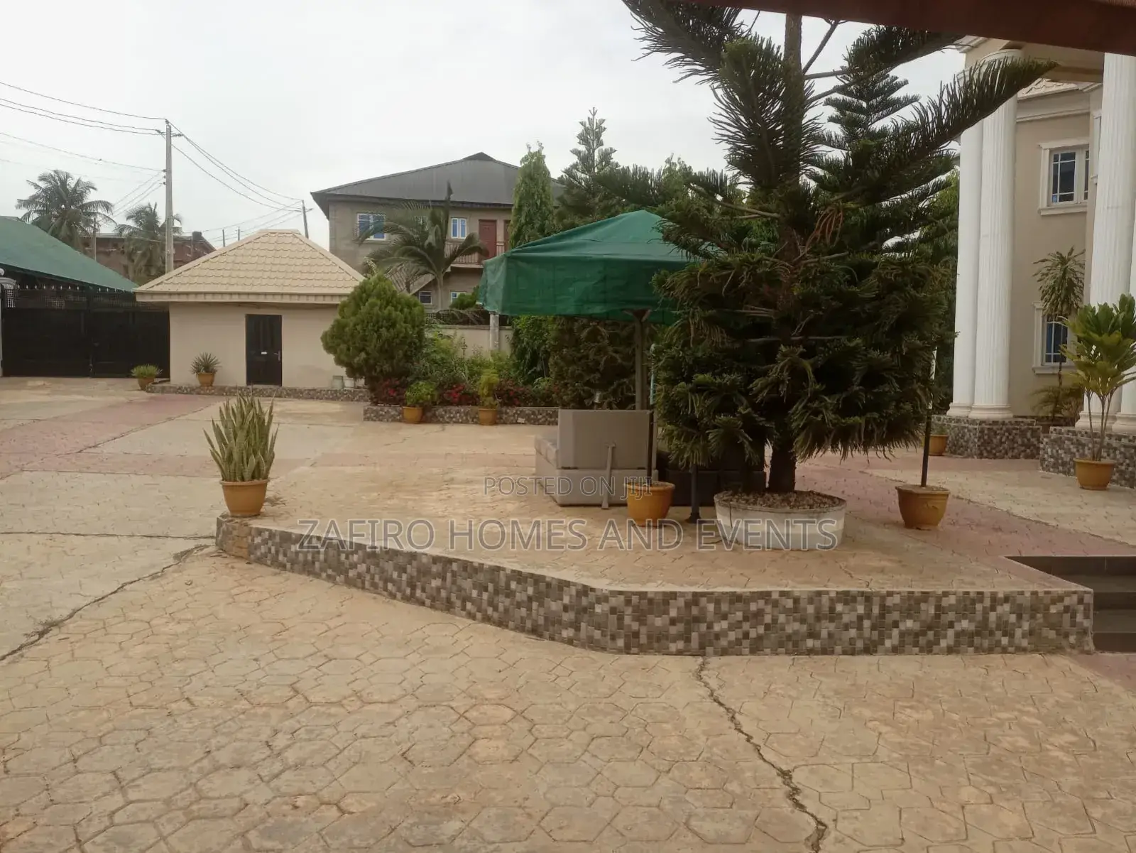 5bdrm Duplex in Adetokun Street Aft for sale in Ibadan