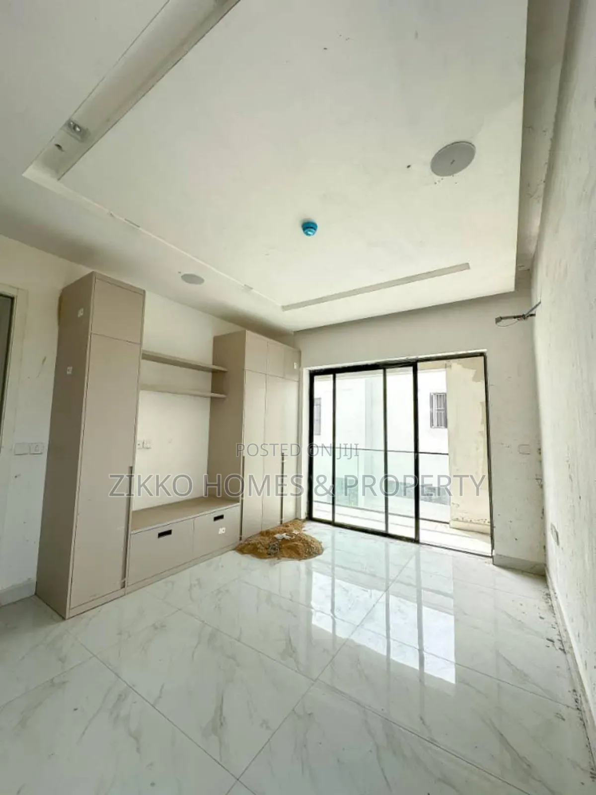 5bdrm Duplex In Ikoyi For Sale in Ikoyi