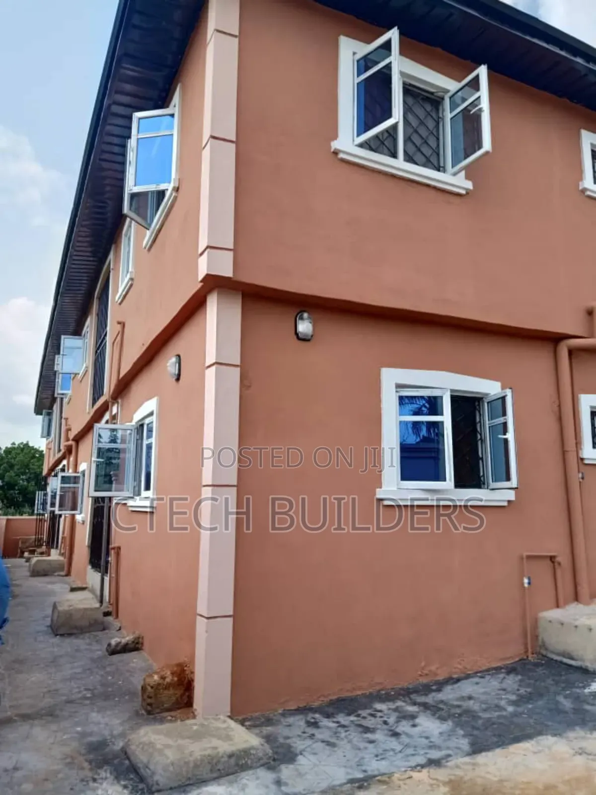 3bdrm Block of Flats in Benin City for sale in Benin City