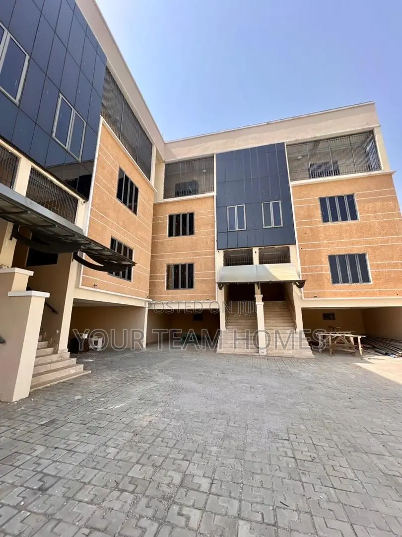 5bdrm Townhouse / Terrace in Maitama for rent in Maitama