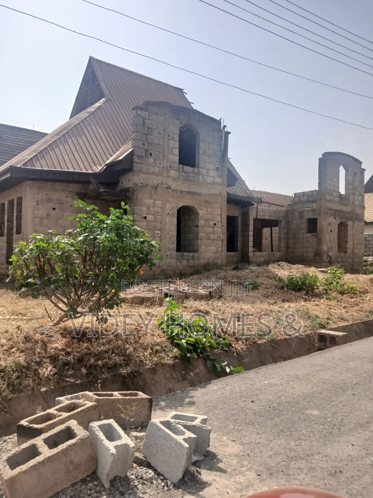3bdrm Penthouse in Lavista Estate, Galadimawa for sale in Galadimawa