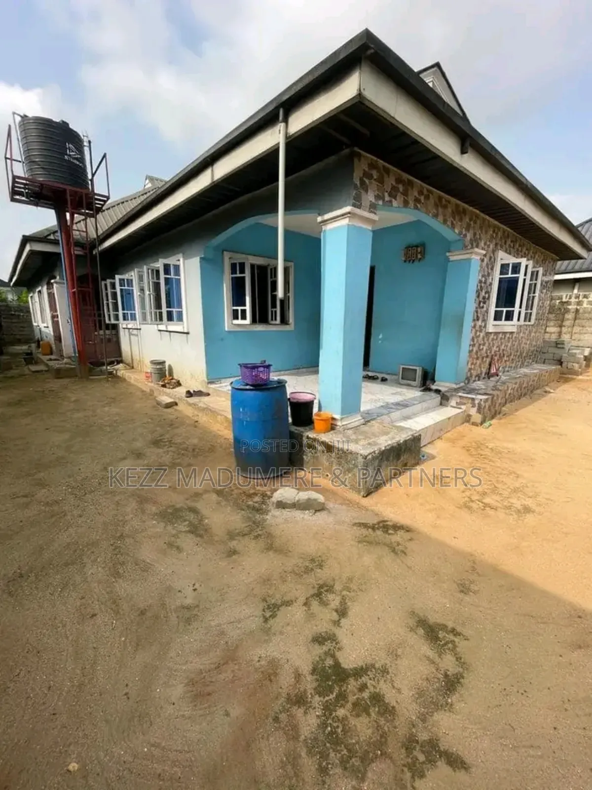 4bdrm Bungalow in Eneka Road , for sale in Port-Harcourt