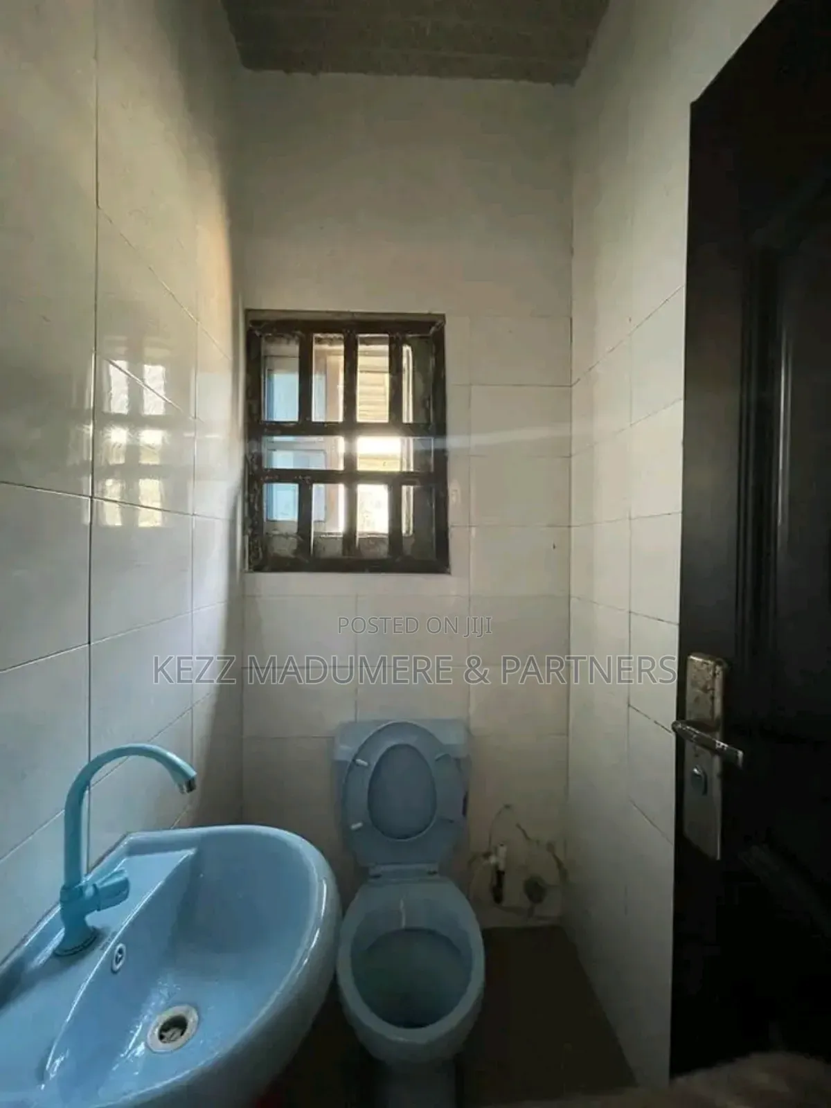 4bdrm Bungalow in Eneka Road , for sale in Port-Harcourt