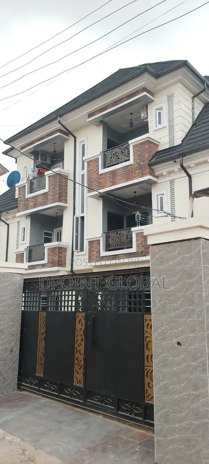11bdrm Block of Flats in P&T, Boys Town for sale in Boys Town
