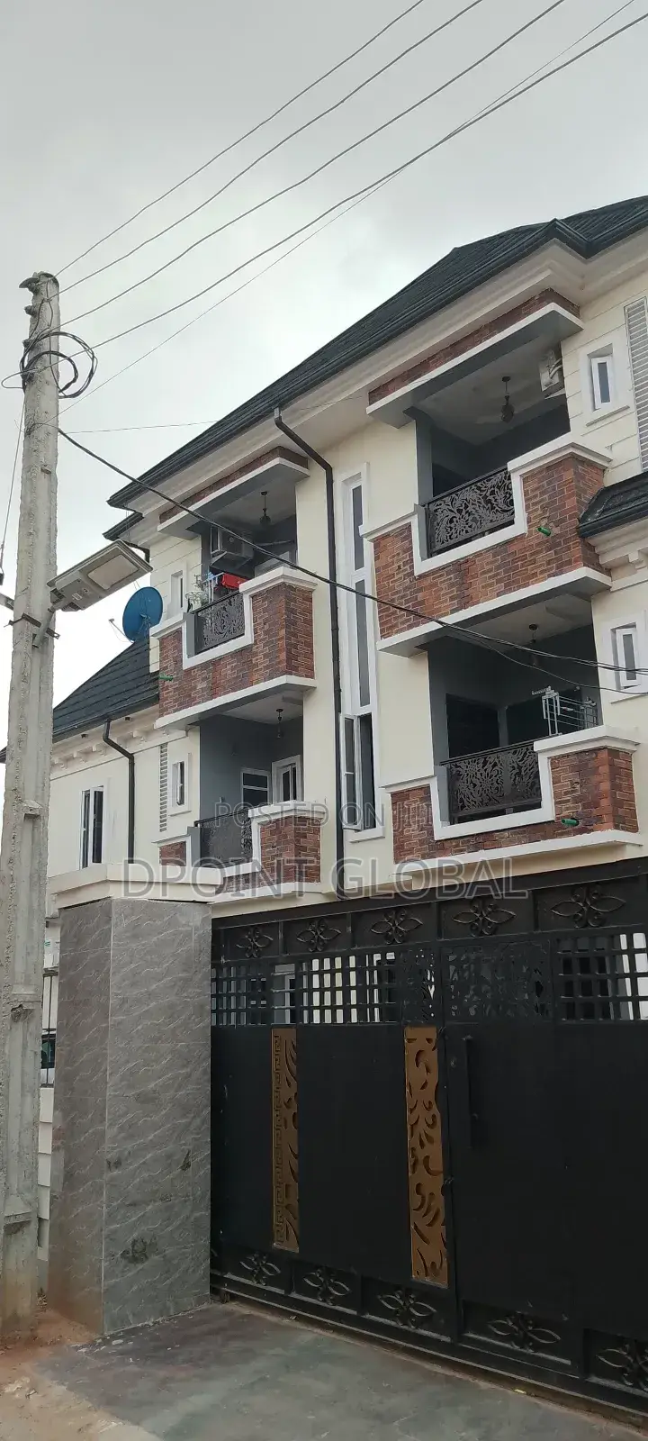 11bdrm Block of Flats in P&T, Boys Town for sale in Boys Town