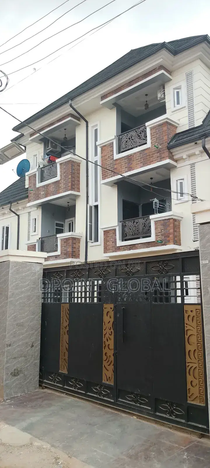 11bdrm Block of Flats in P&T, Boys Town for sale in Boys Town