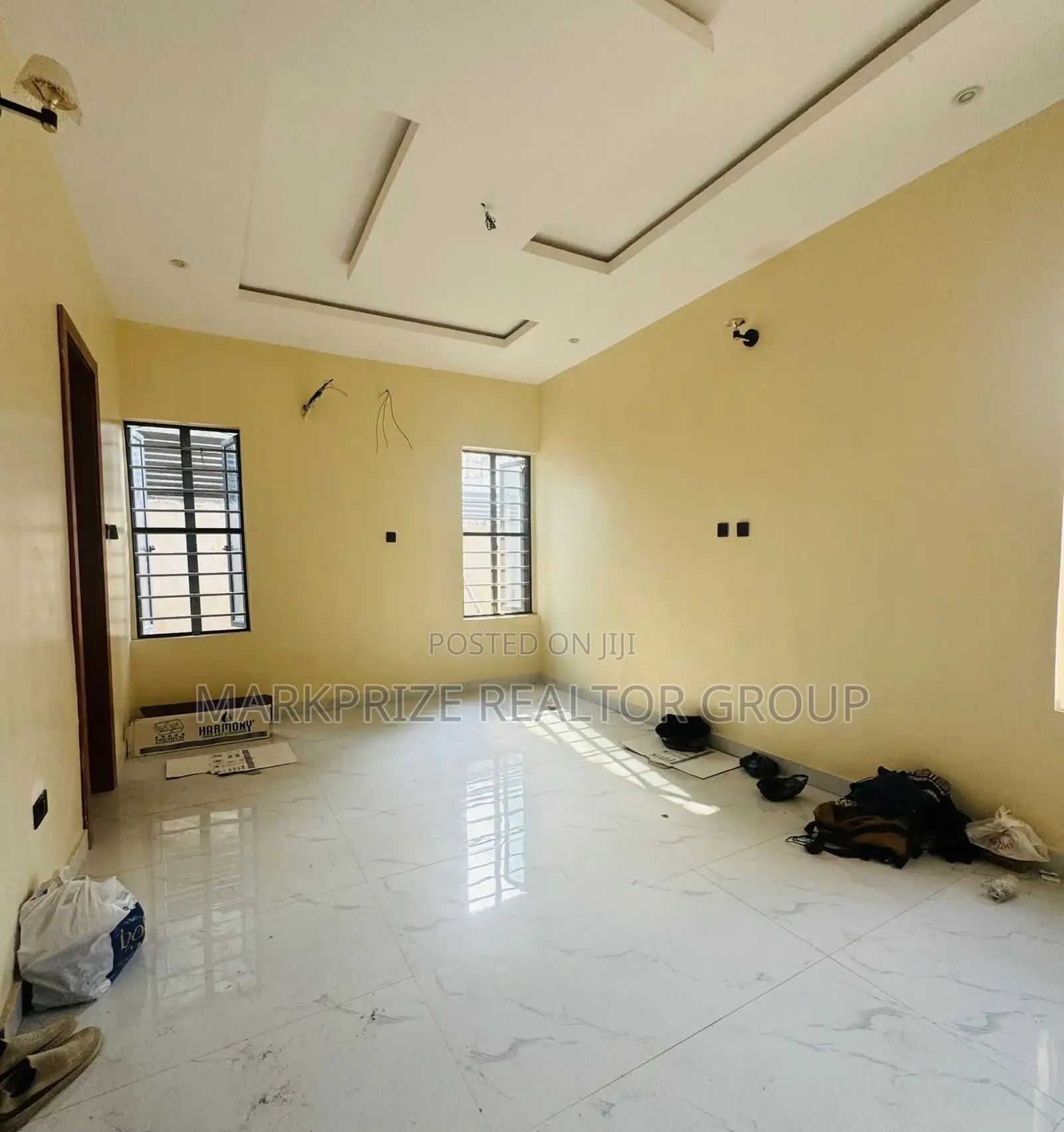 4bdrm Duplex in Opebi Ikeja Lagos for sale in Opebi