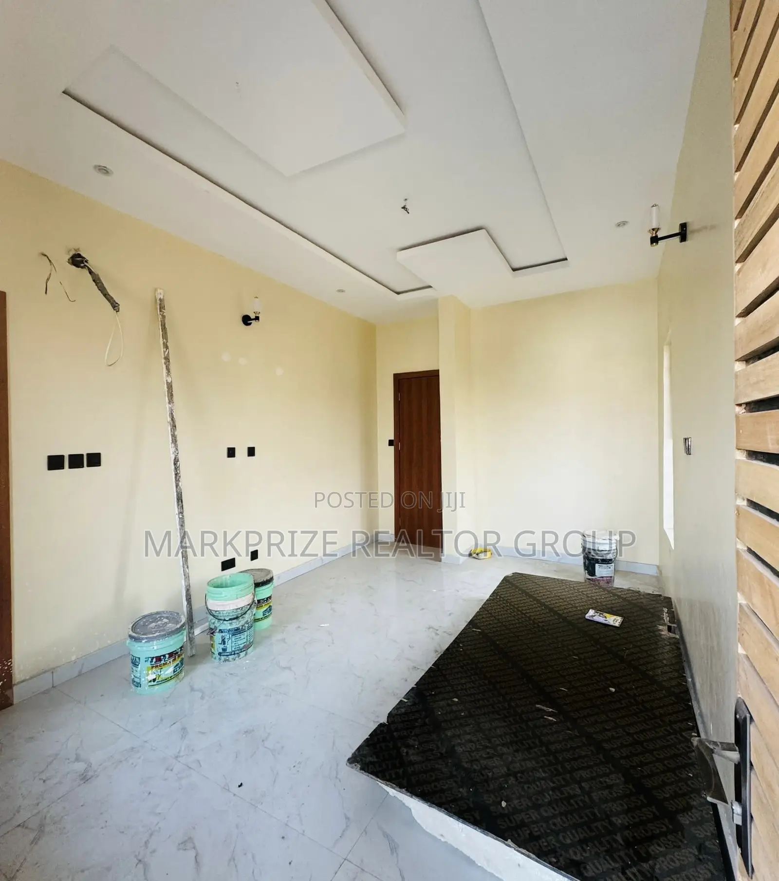 4bdrm Duplex in Opebi Ikeja Lagos for sale in Opebi