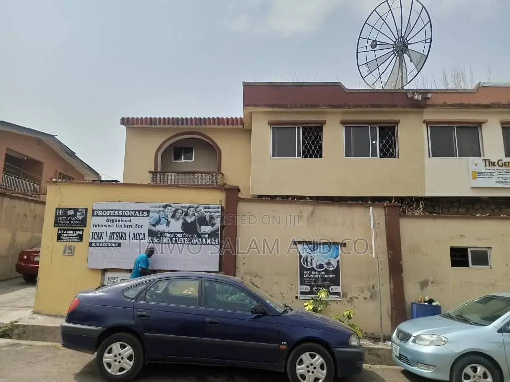 5bdrm Duplex in Bodija for sale in Bodija