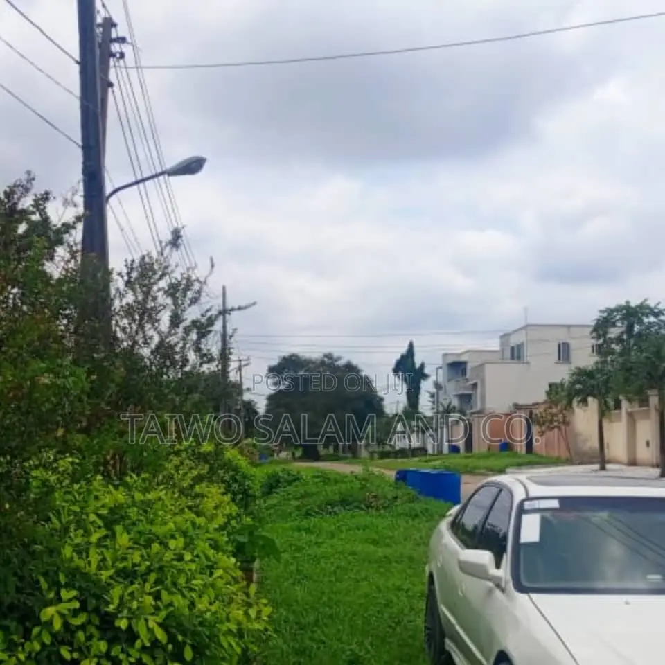 4bdrm Bungalow in Iyanganku for sale in Iyanganku