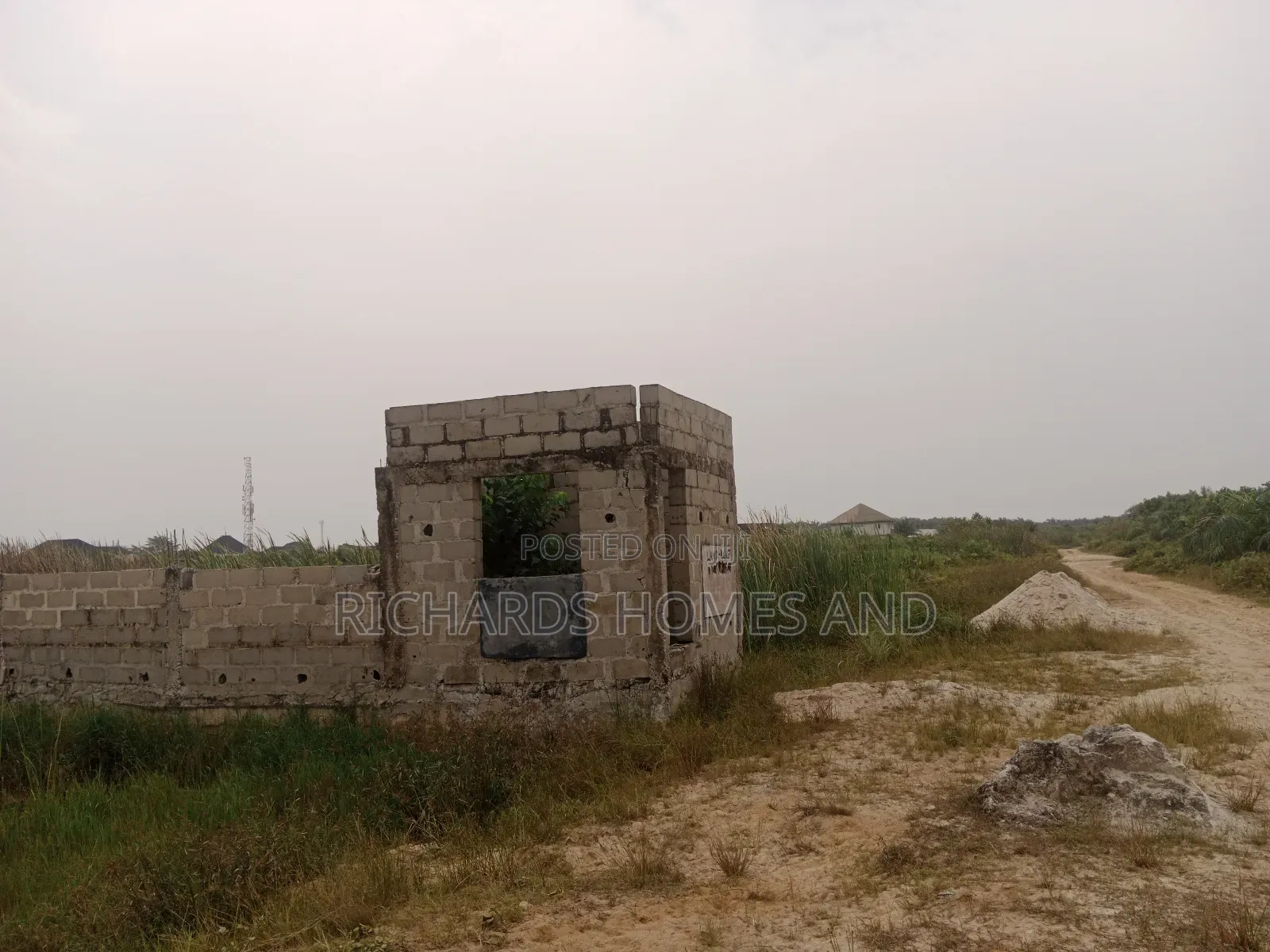 Distress Sale of 6 Plots of Corner Piece Land at Sangotego in Sangotedo