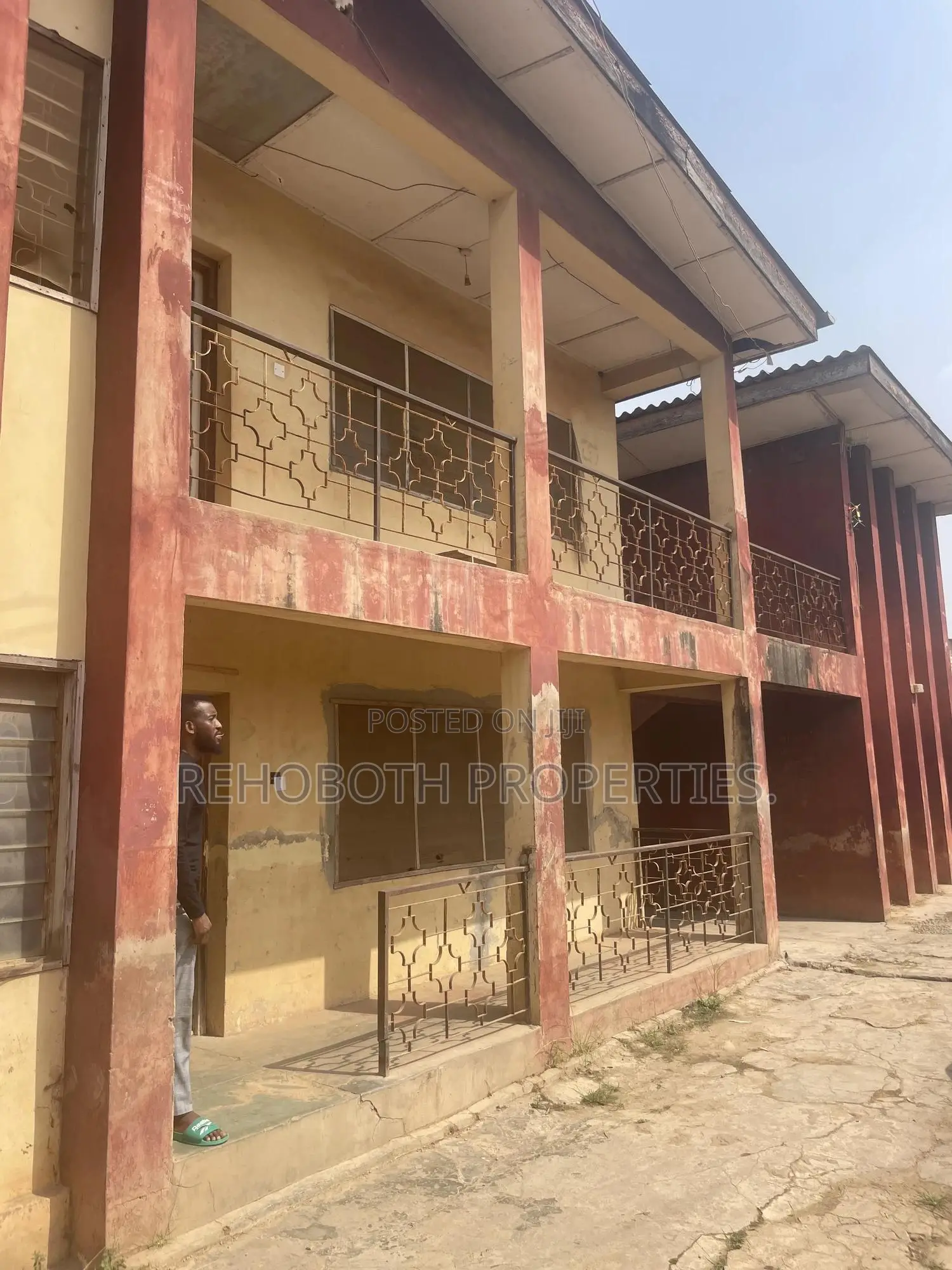 10bdrm Block of Flats in Kuola, Ibadan for sale in Ibadan