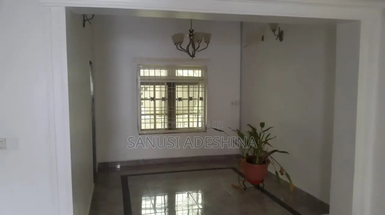 3bdrm Bungalow in Gwarimpa Estate,Fct, Gwarinpa for sale in Gwarinpa