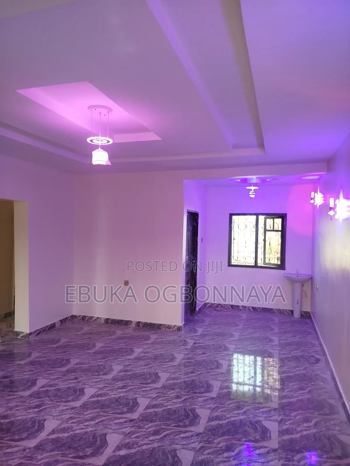 2bdrm Block of Flats in Sars Road, Obio-Akpor for rent in Obio-Akpor