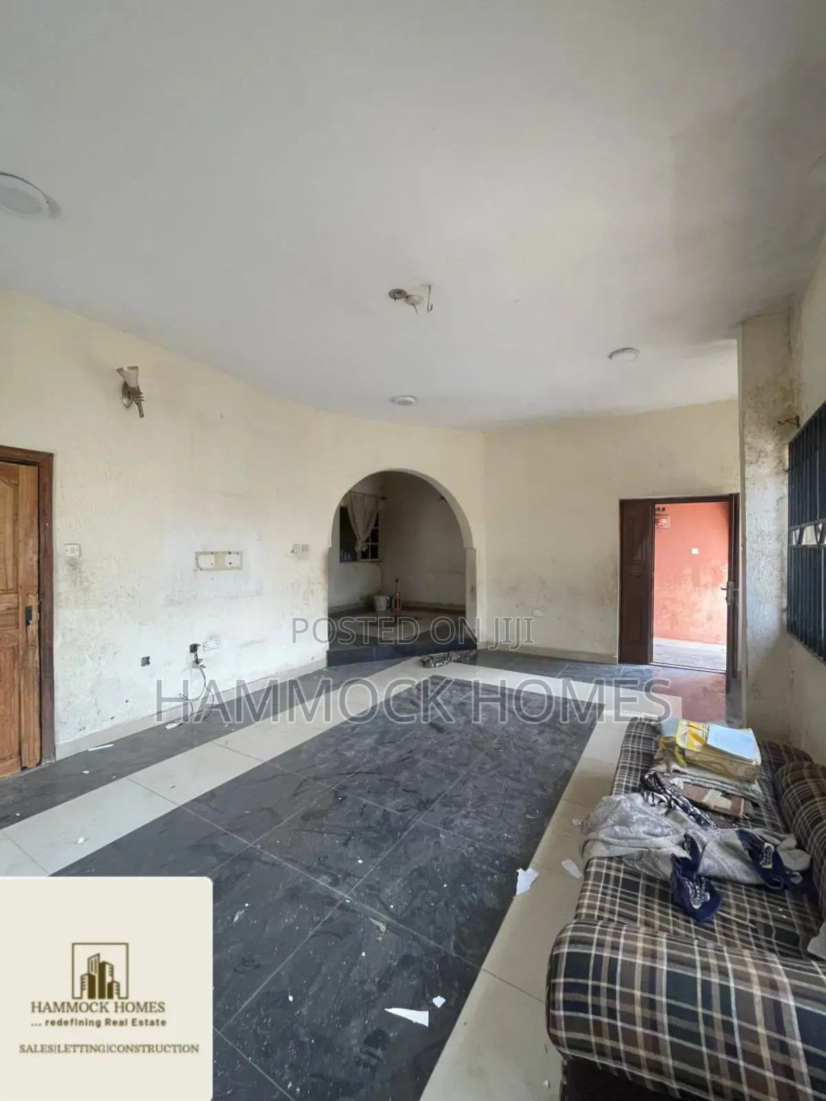 5bdrm Duplex in Alafia, Oke’Badan, Akobo for sale in Akobo