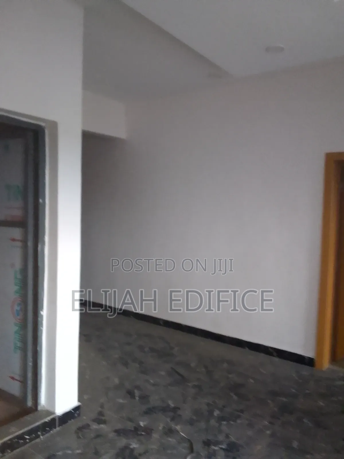 Furnished 2bdrm Block of Flats in Ayangburen, Ikorodu Garage for rent in Ikorodu Garage