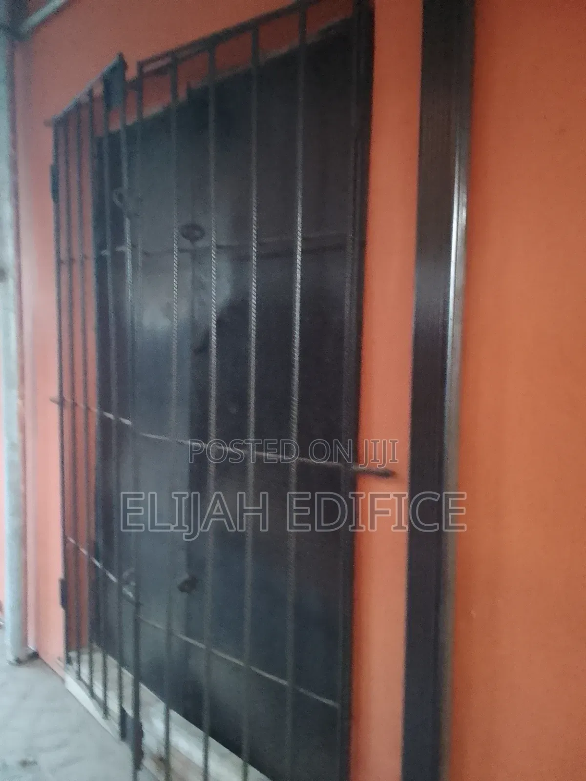 Shop Available for Lease at Garage,Facing Road Ikorodu in Ikorodu Garage