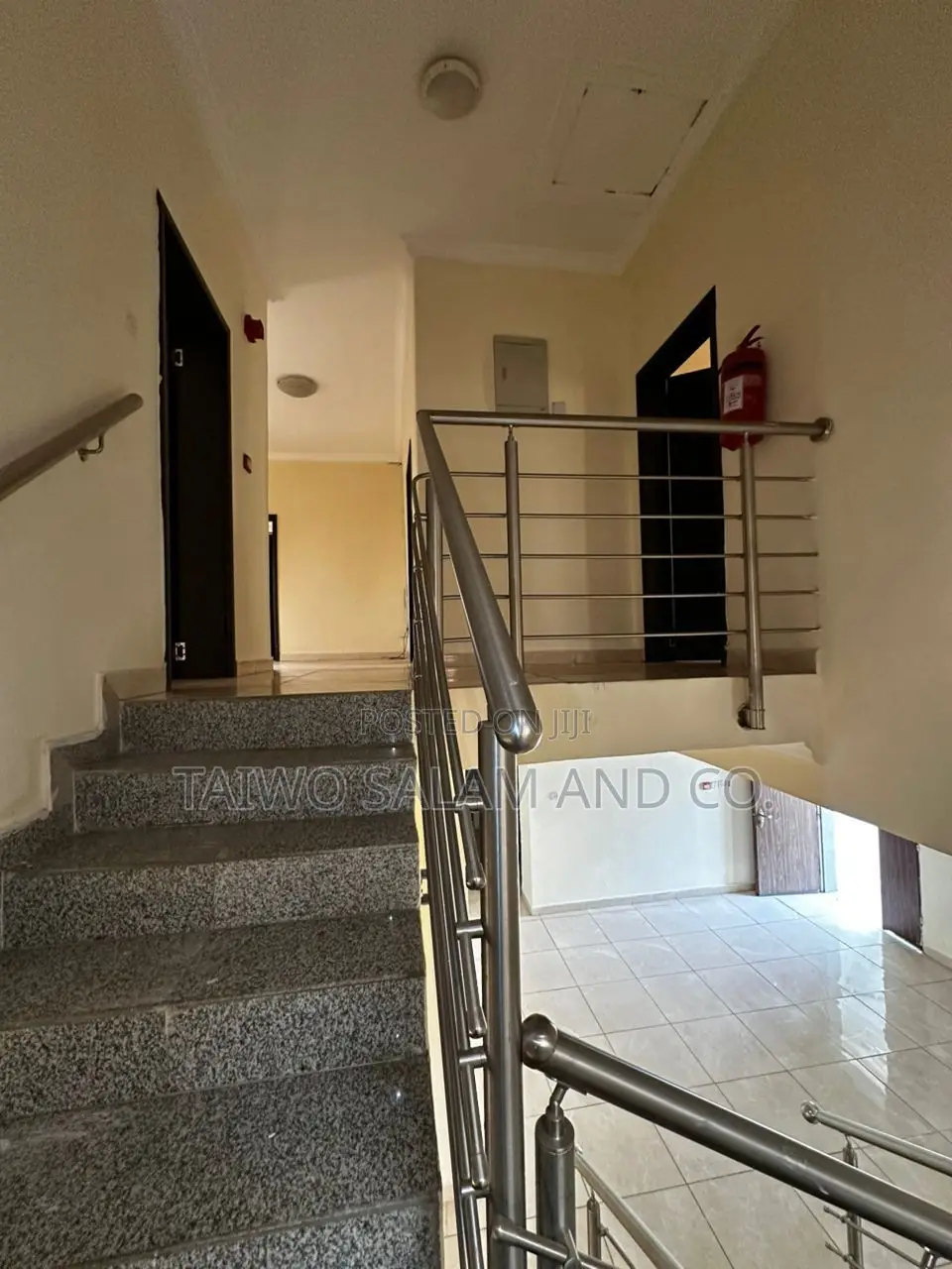 5bdrm Duplex in Agodi for sale in Agodi