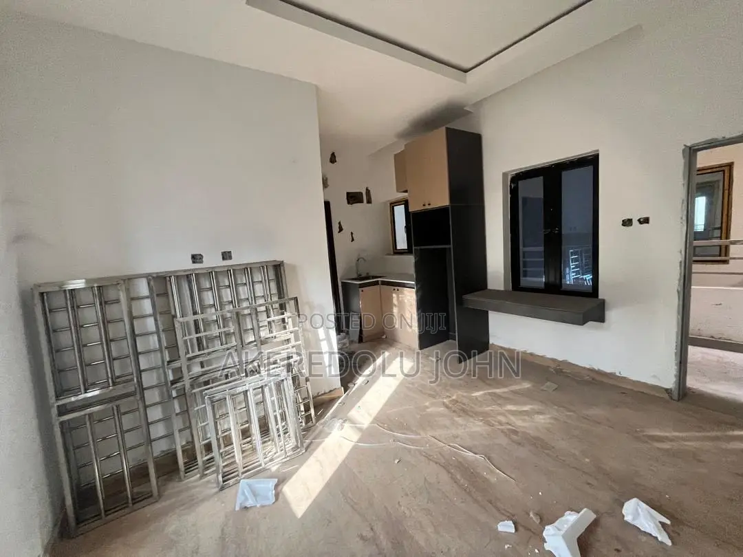12bdrm Apartment in Wuye for rent in Wuye