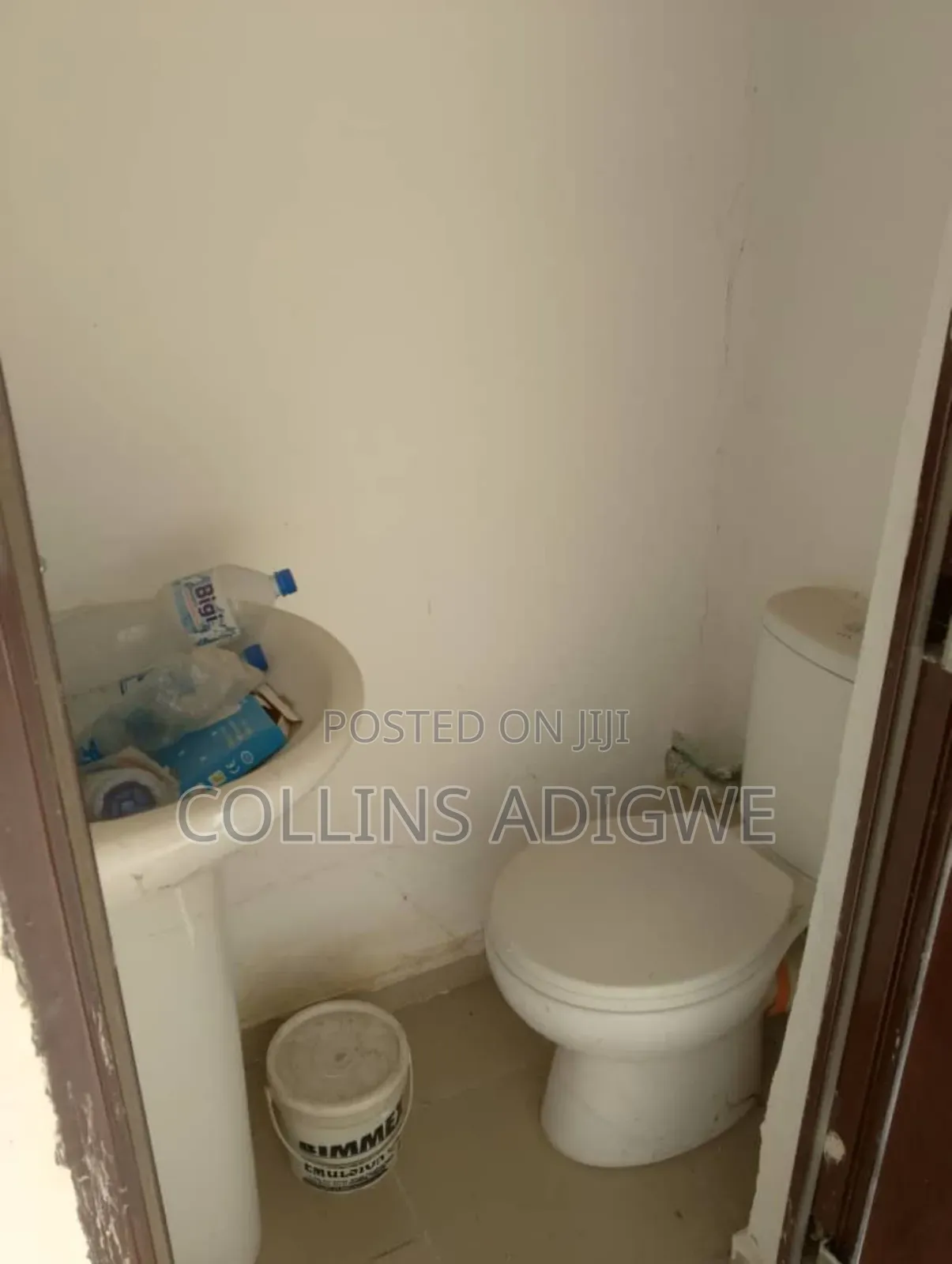 Office Space/Shop in Abraham Adesanya Estate