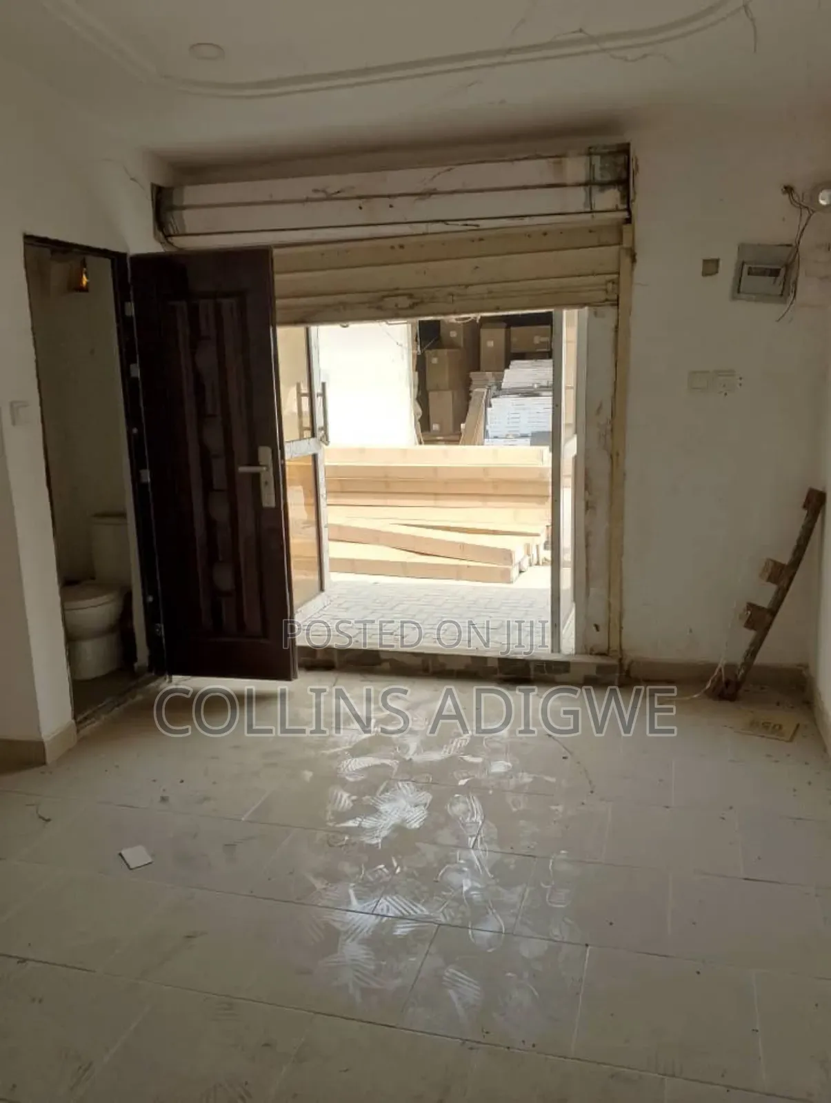 Office Space/Shop in Abraham Adesanya Estate