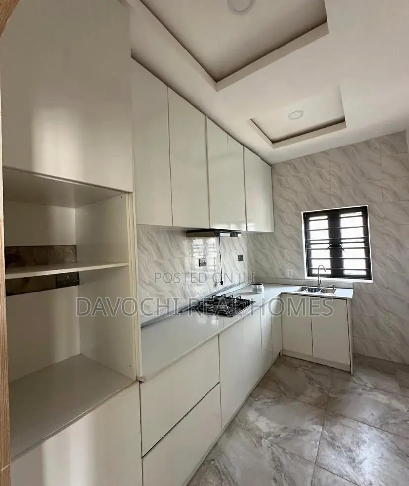 2bdrm Apartment in Salem Ikate, Lekki for rent in Ikate