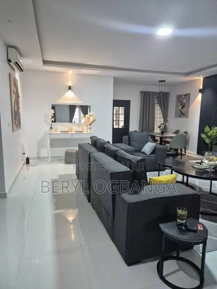 Fully Furnished Well Serviced 3 Bedroom in Lekki in Ikota