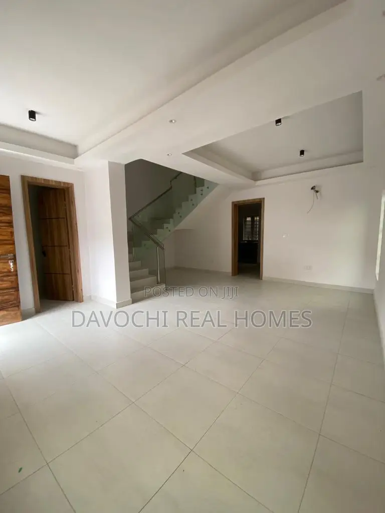 4bdrm Townhouse / Terrace in Lekki Phase 1 for rent in Lekki Phase 1