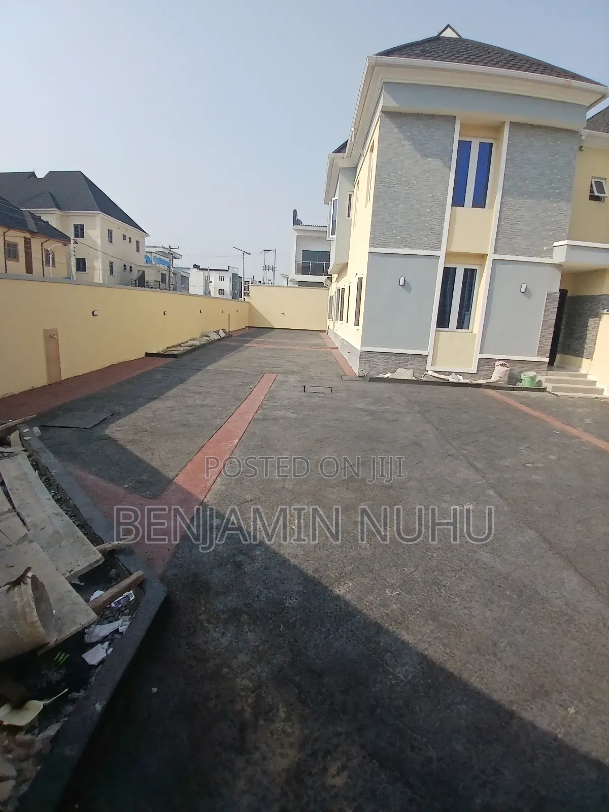 4bdrm Duplex in Metro Homes Estate, Ajah for sale in Ajah