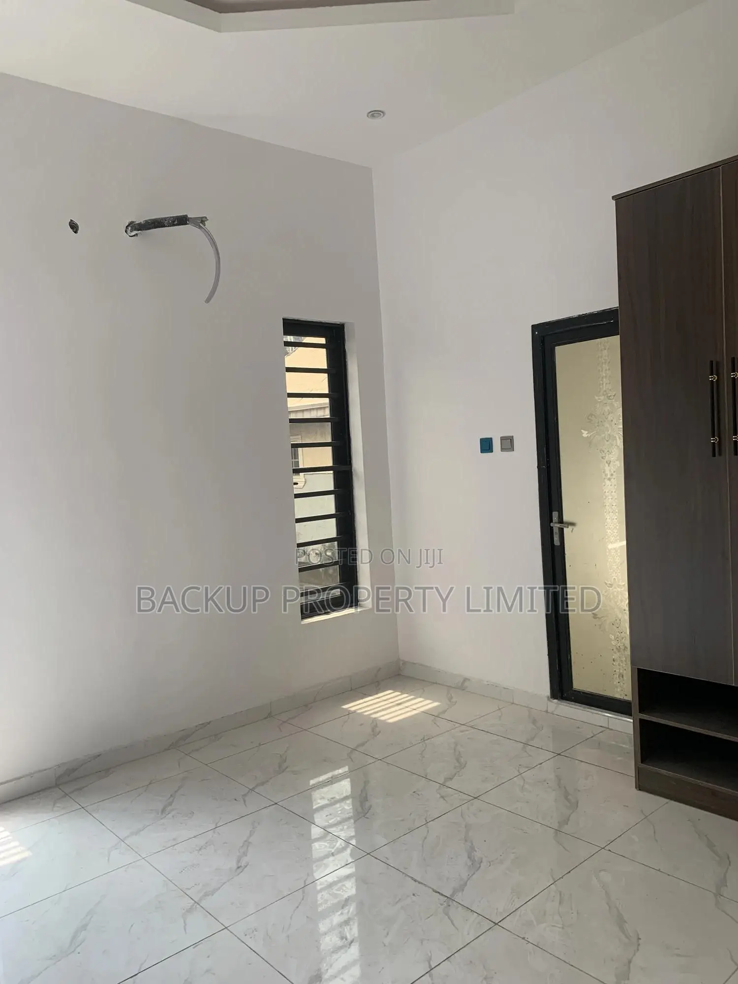 3bdrm Townhouse/Terrace in Medina Estate, Gbagada for sale in Gbagada