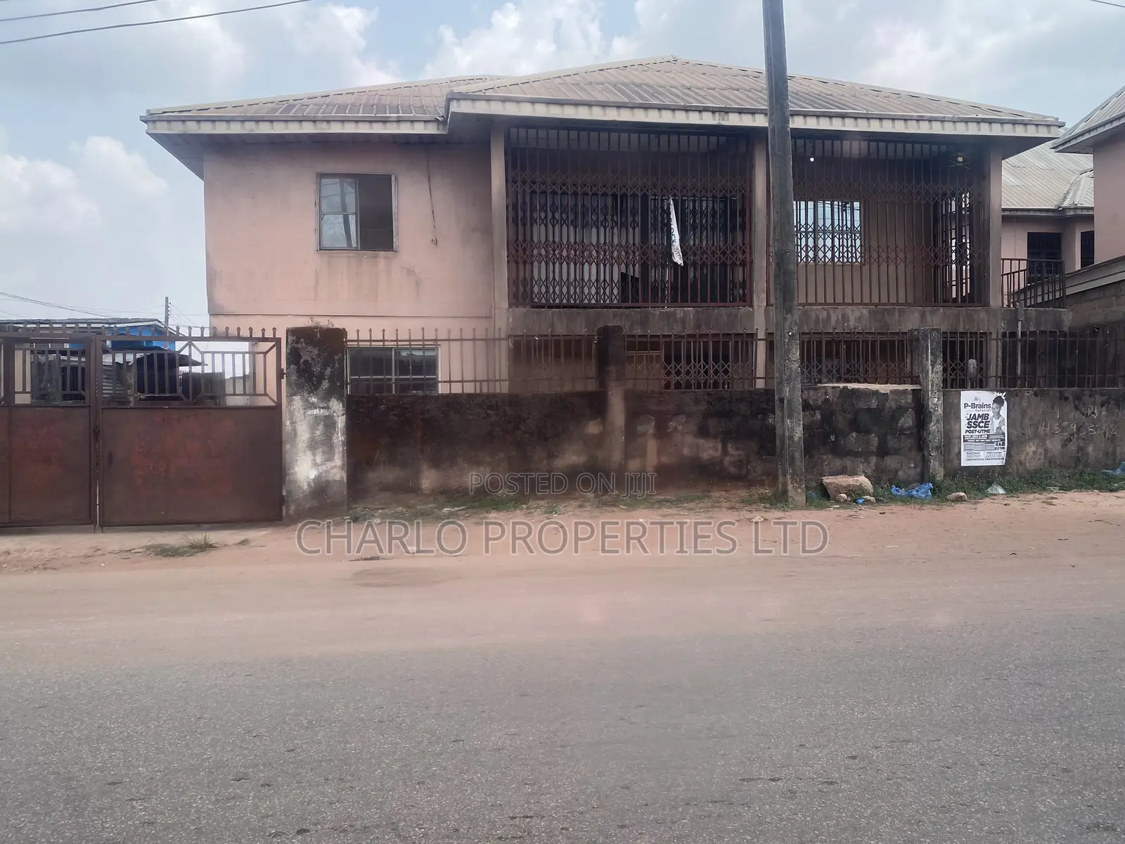 12bdrm Block of Flats in Benin City for sale in Benin City