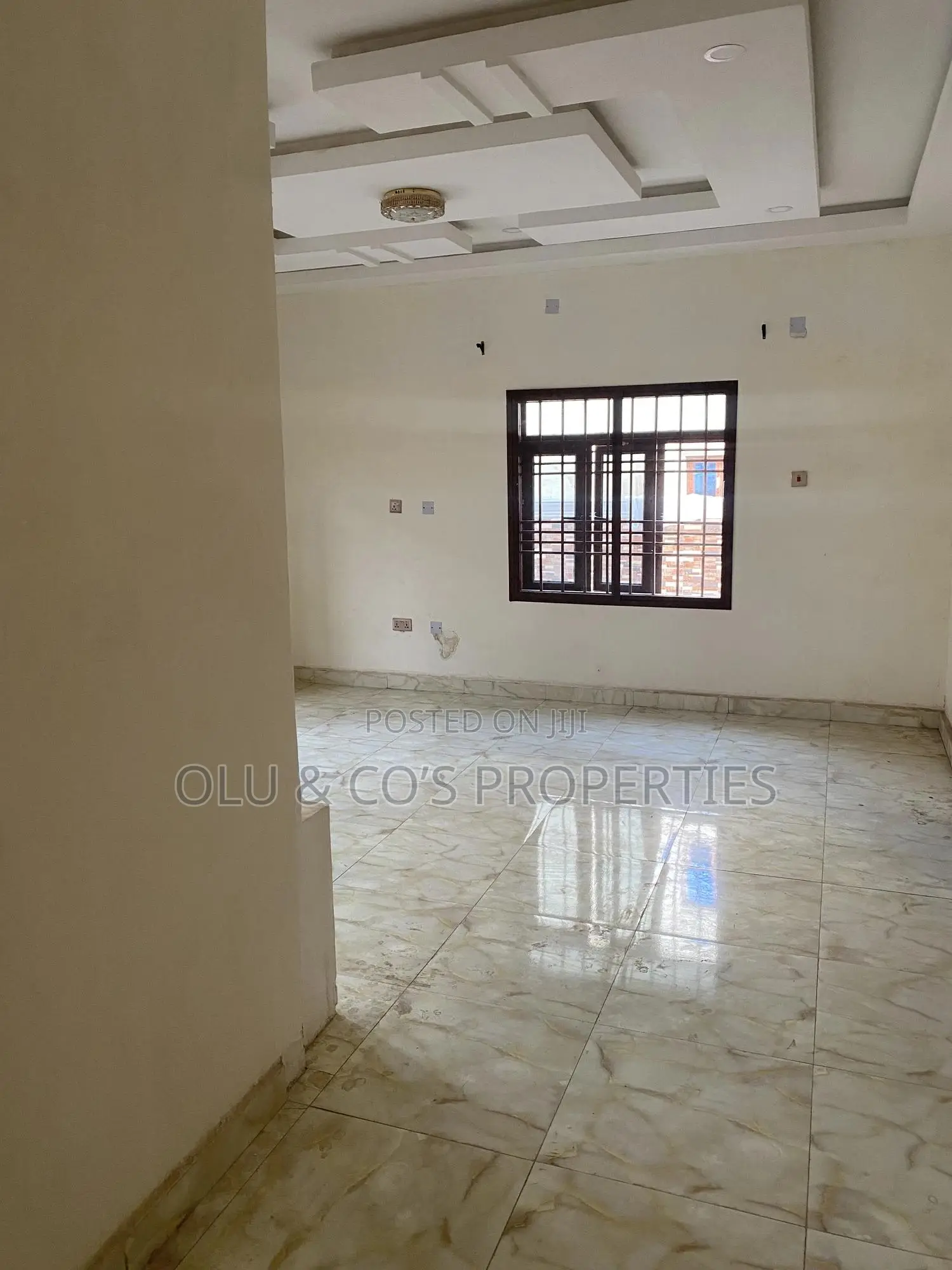 4bdrm Duplex in An Estate Around Nut for rent in Lugbe District