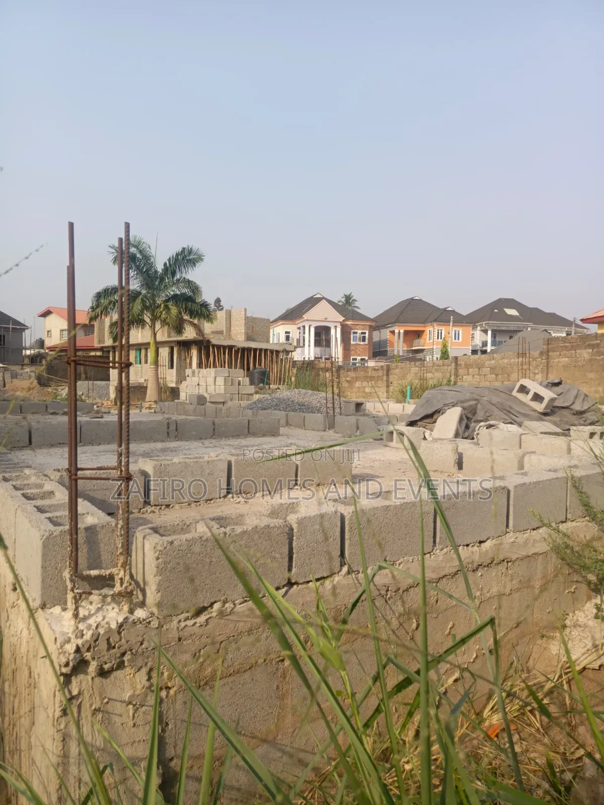 500m2 Plot of Land With Three Units of 2-Bedroom Duplexes in Ibadan