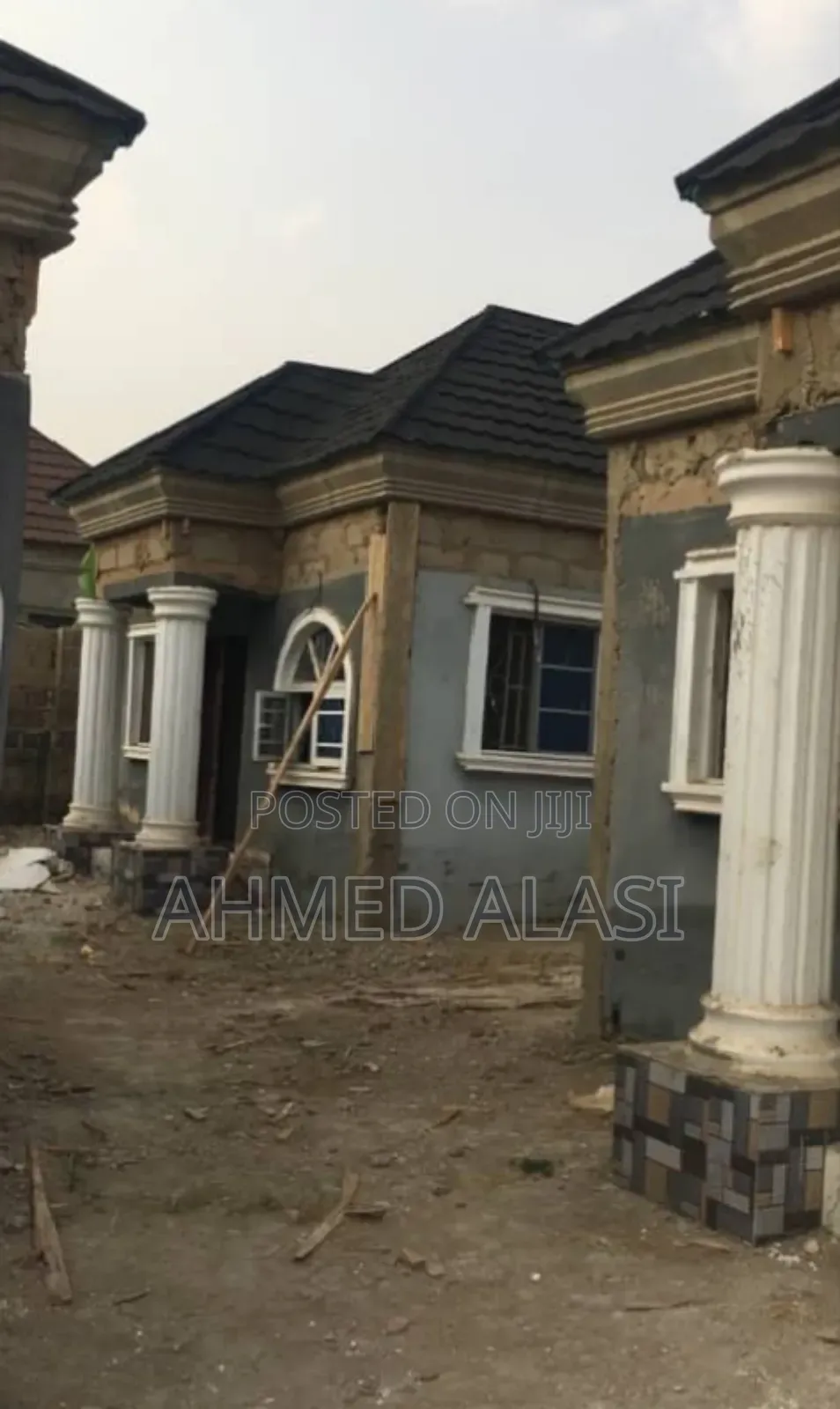 18bdrm Bungalow in Mini Estate, Ado Ekiti for sale in Ado Ekiti