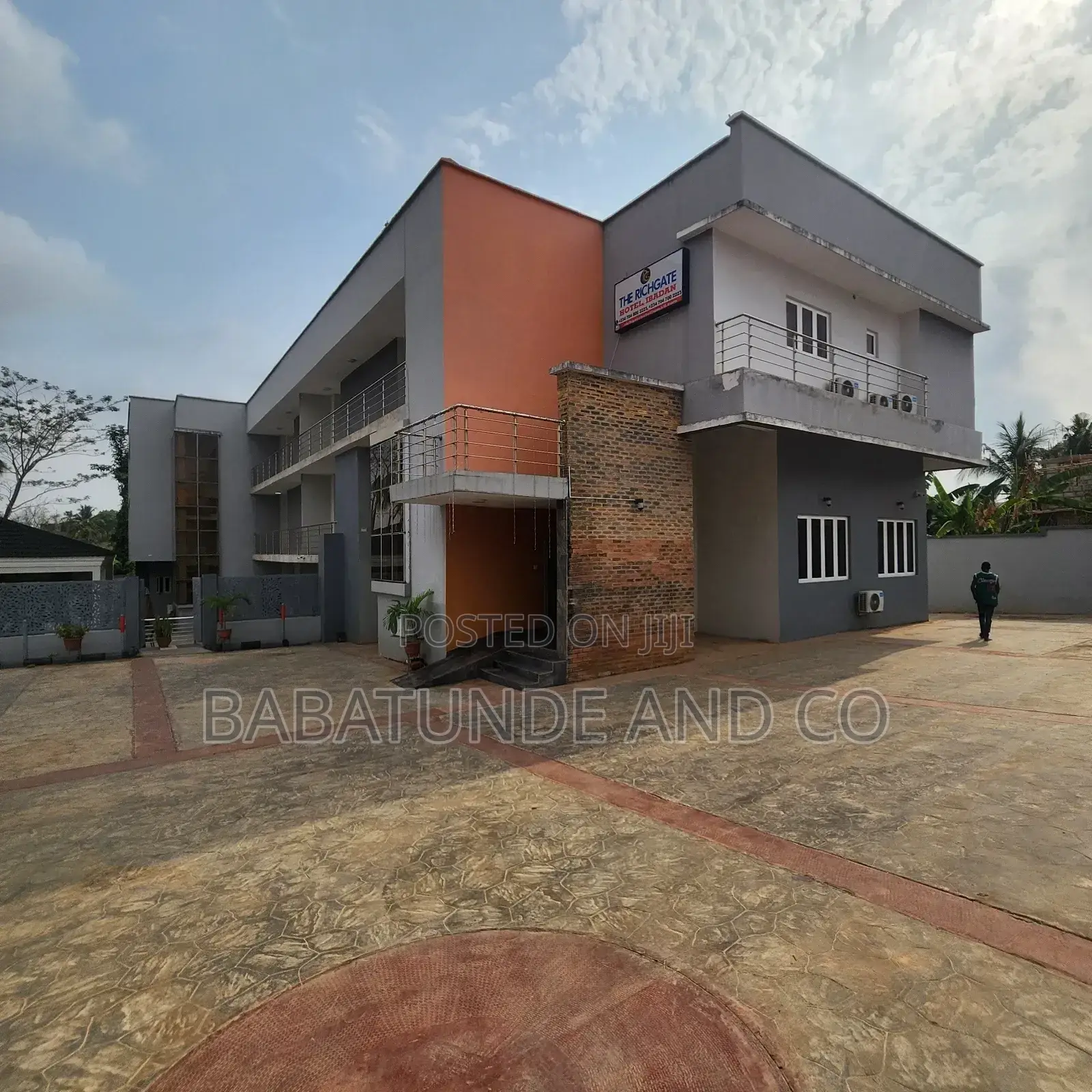 A 25 Rooms Hotel for Sale at Idishin Jericho, Ibadan in Jericho