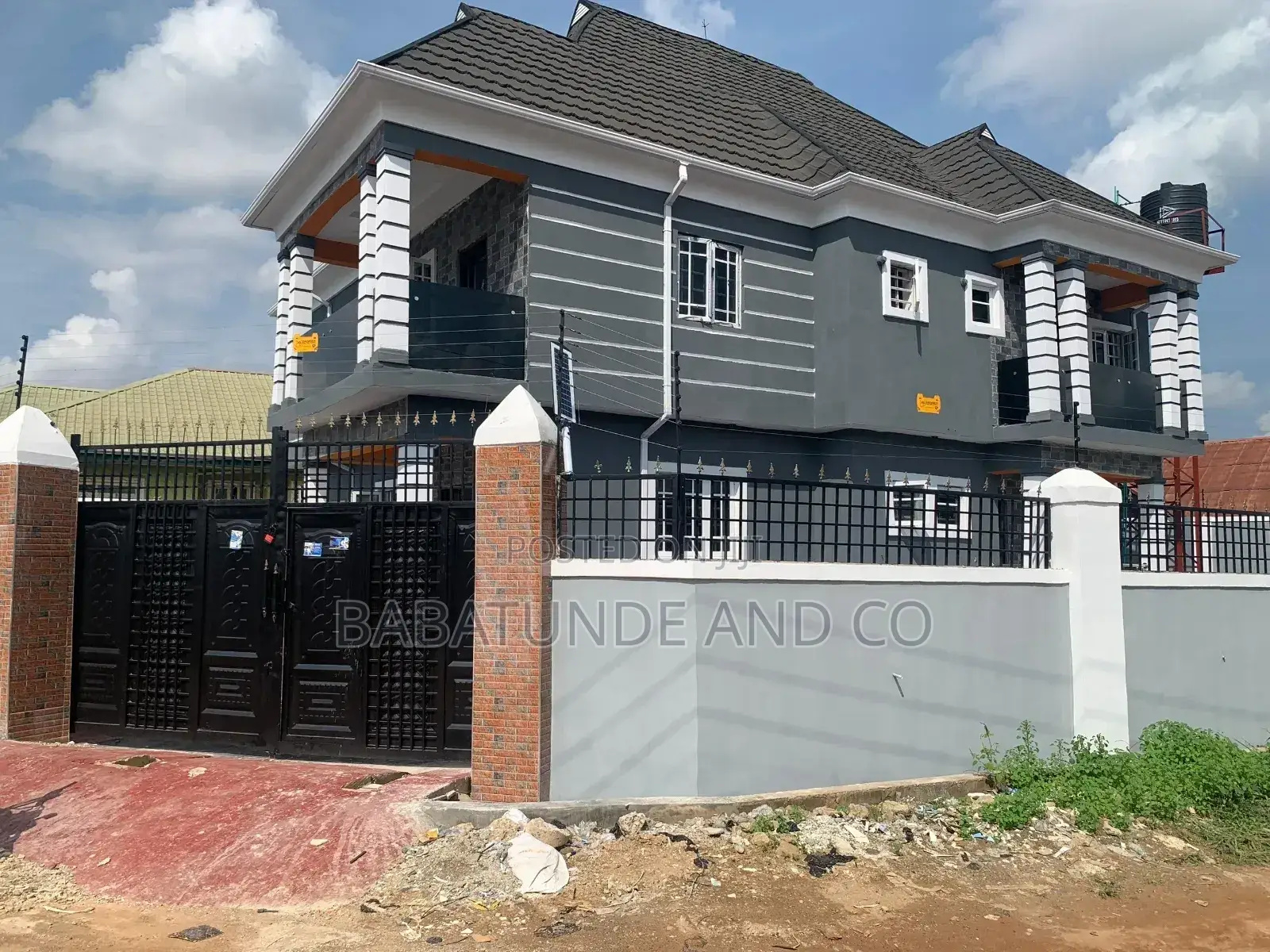 3bdrm Duplex in Akoto Estate, Akala for sale in Akala Express
