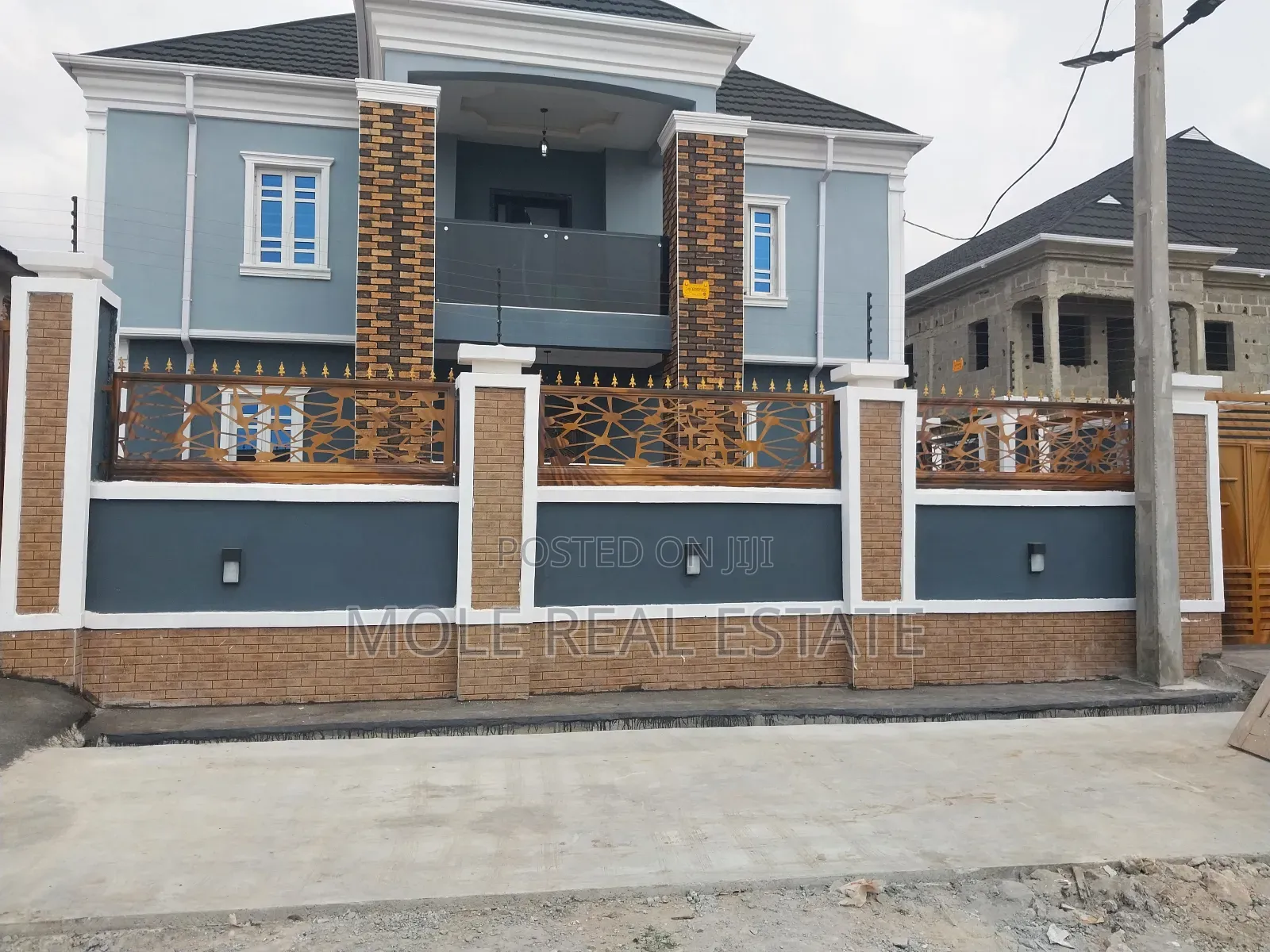 3bdrm Duplex in Gowon, Egbeda / Egbeda for sale in Egbeda / Egbeda