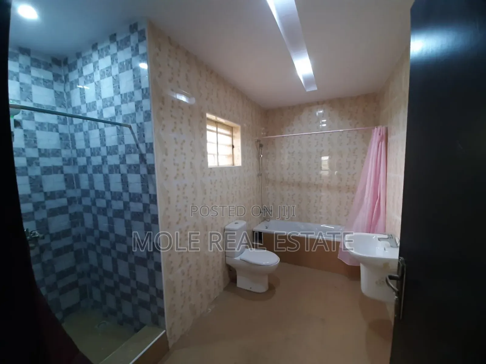 3bdrm Duplex in Gowon, Egbeda / Egbeda for sale in Egbeda / Egbeda