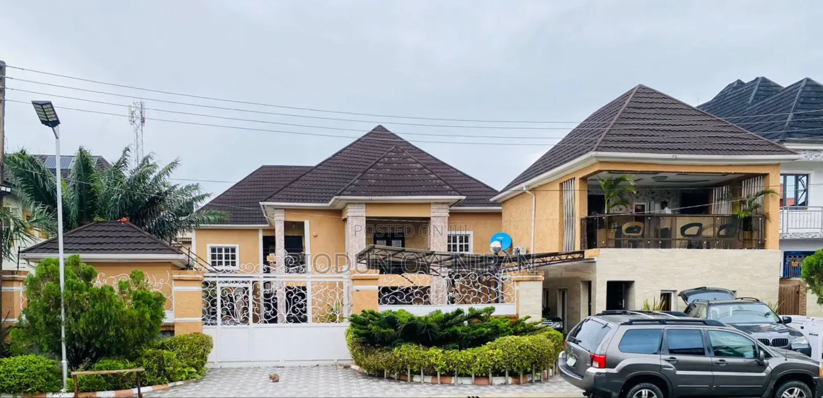 Furnished 6bdrm Duplex in Apple Junction for sale in Apple Junction