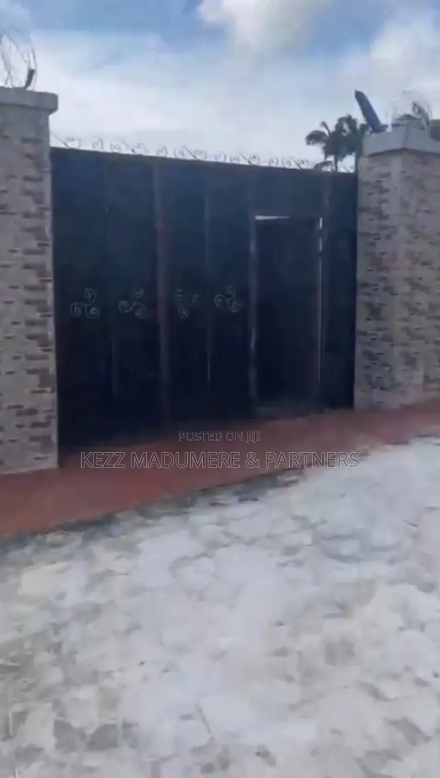 8bdrm Block of Flats in Sunrise Estate , for sale in Enugu