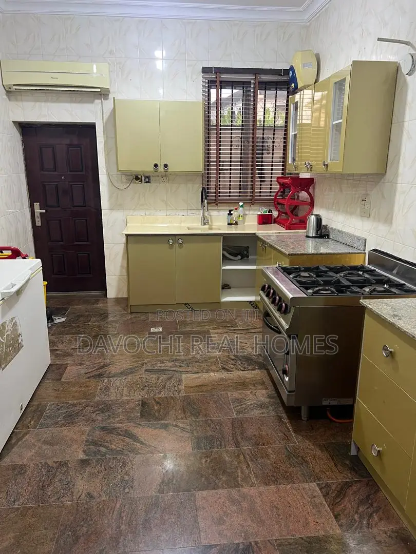 Furnished 4bdrm Duplex in County Homes, Ikota for rent in Ikota