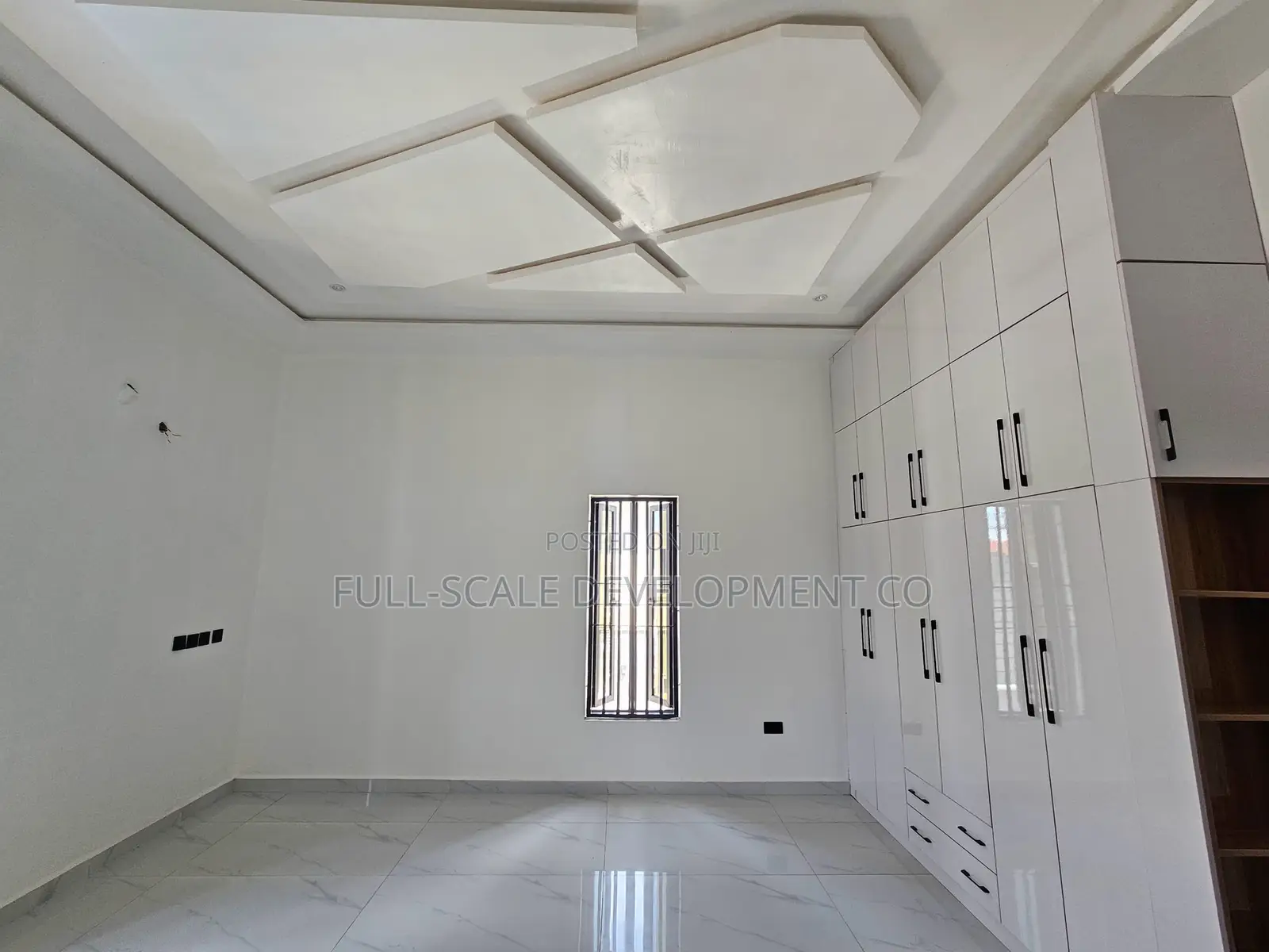 Brand New 6-Bedroom Detached Mansion With 2-Room Bq in Gwarinpa