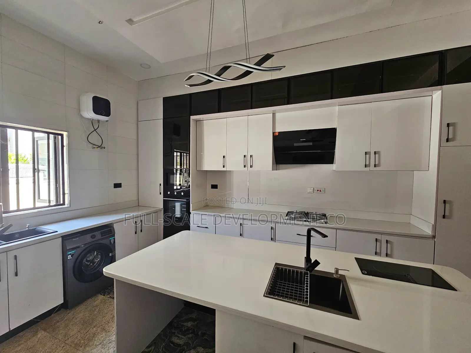 Brand New 6-Bedroom Detached Mansion With 2-Room Bq in Gwarinpa